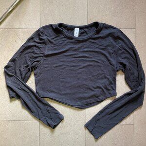 Lululemon Black Long-Sleeve Soft Jersey Crop Top-Size 10